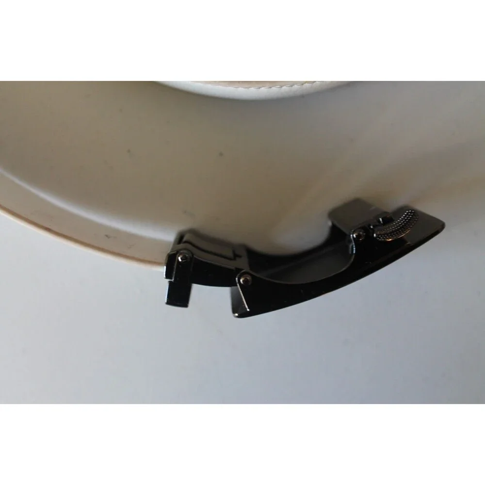Womens White Faux Leather Fashion Belt w/Black & White Buckle Size 32